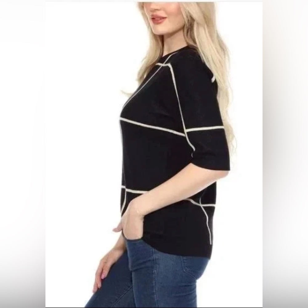 Wrapper Black and Cream Women's Sweater - Picture 2 of 5